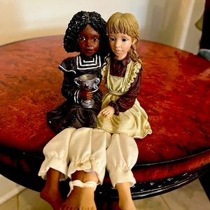 Vintage Daddys Figurines "Tess & Tricia' Sisters 1998